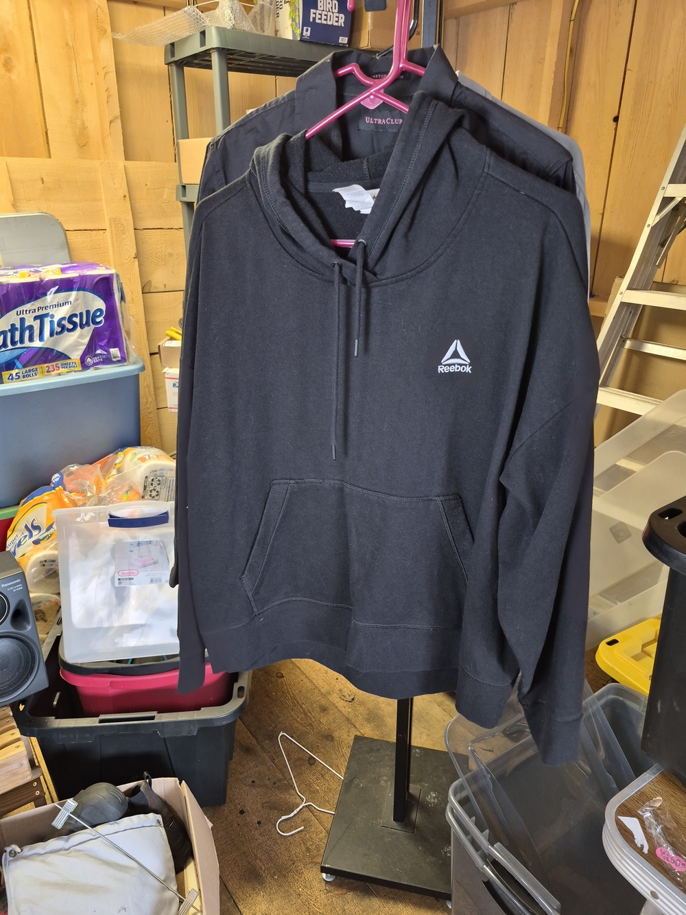 Reebok Men's Black Pullover Hoodie Bin 52